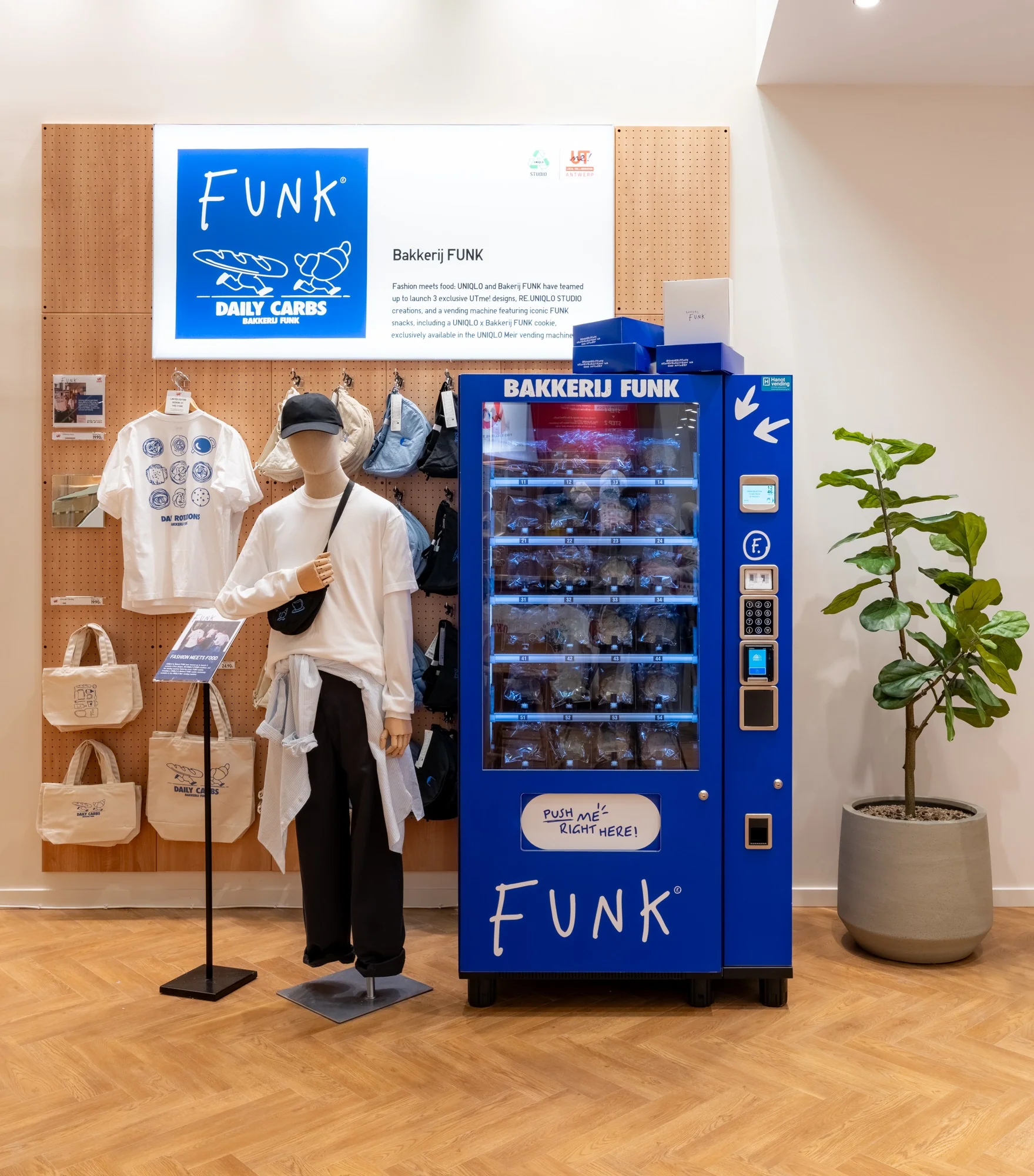 Uitgestalde broden en gebak voor een feestelijke FUNK-catering